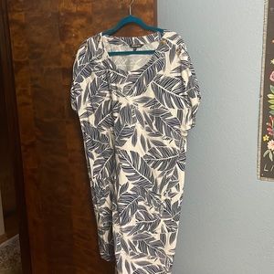Very short sleeve, blue and white print summer dress linen